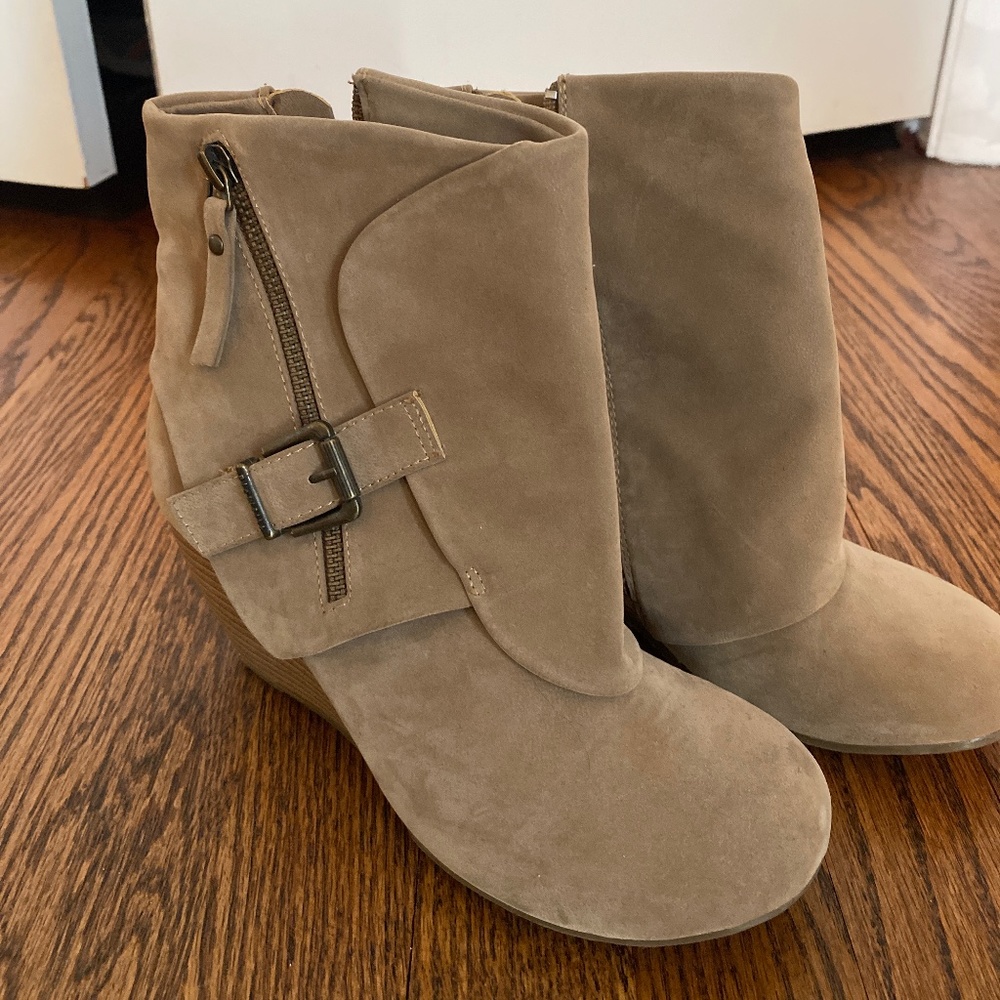 Tan shoes